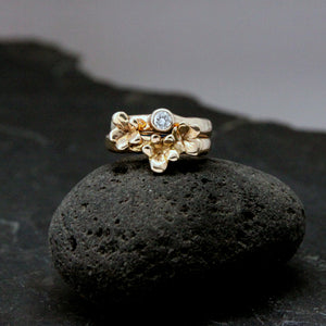 Wood Violet engagement ring set in 14k yellow gold with 3.5mm natural diamond