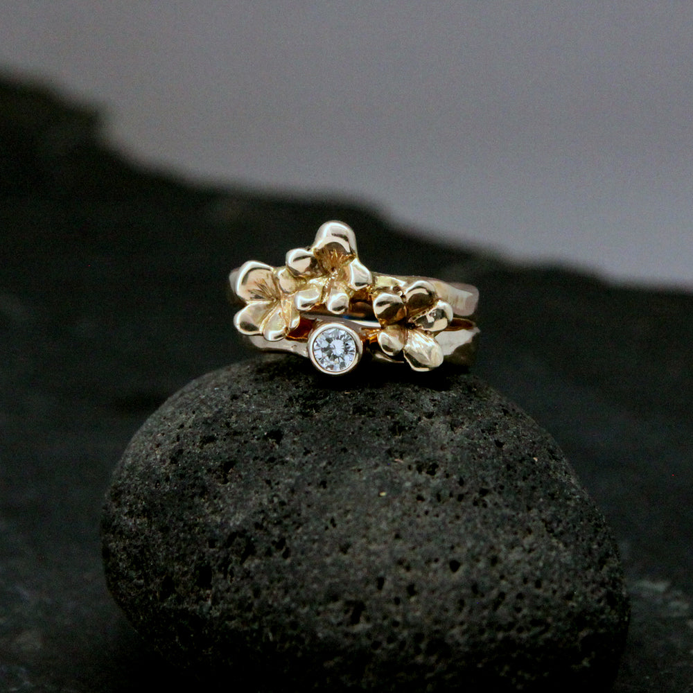 Wood Violet engagement ring set in 14k yellow gold with 3.5mm natural diamond