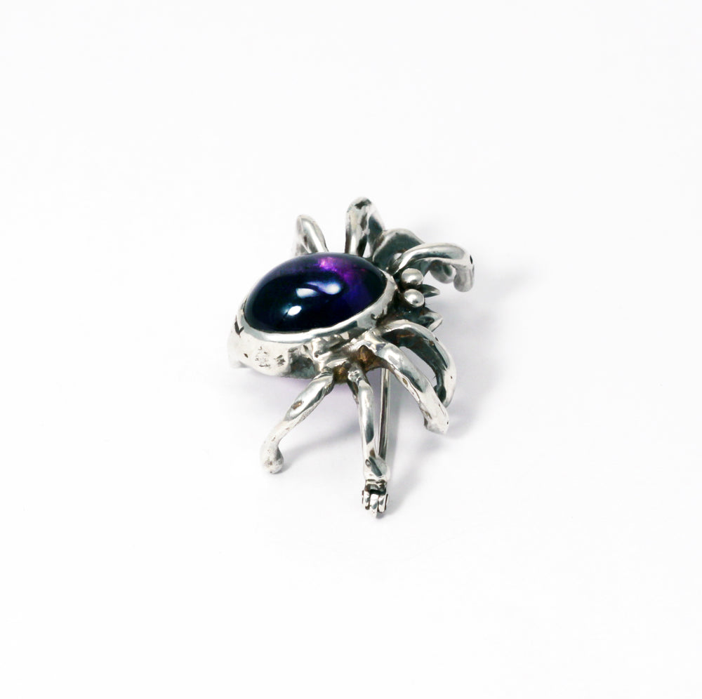 
            
                Load image into Gallery viewer, Big fat spider sterling silver brooch with amethyst
            
        