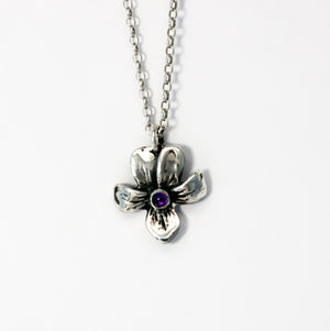 
            
                Load image into Gallery viewer, Wood violet sterling silver pendant with amethyst
            
        